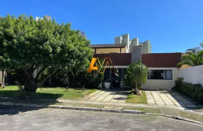 Casa em condomínio fechado com 4 quartos à venda na Avenida Octávio Mangabeira, 449, Jaguaribe, Salvador