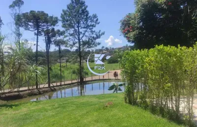 Excelente chácara a venda com salão de festas, área gourmet, piscina e lago