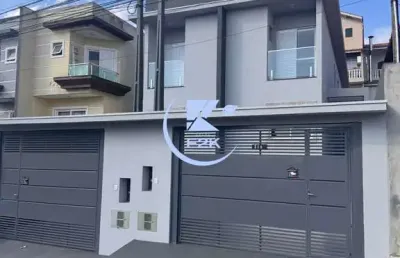 Sobrado à venda arujamerica 112m², 3 dormitórios(sendo 1 suíte), lavabo e 2 vaga