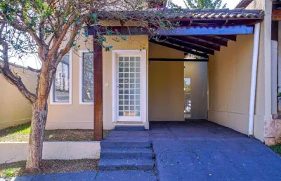 Casa de 75 m² com 03 quartos para alugar por r$ 1.700/mensais no parque industrial joão braz - goiânia