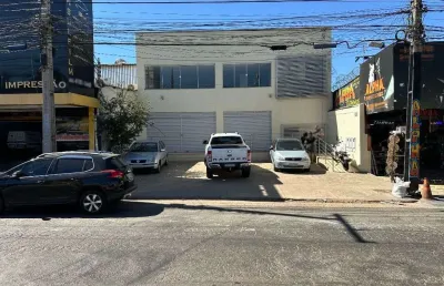 Prédio na quarta radial de 1000 m² disponível para alugar por r$ 31.000 mensais no setor pedro ludovico - goiânia/go