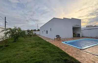 Casa de 200 m² com 03 quartos sendo 02 suítes à venda por r$ 750.000 no residencial vieira - trindade