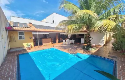 Casa de 245 m² com 03 quartos à venda por r$ 1.100.000 no parque anhangüera - goiânia