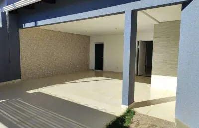 Sobrado de 247 m² com 03 suites, à venda, por r$ 525.000 no residencial monte cristo - trindade