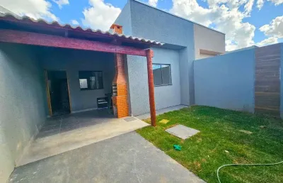 Casa de 77 m² com 03 quartos à venda por r$ 255.000 no residencial ravena - senador canedo