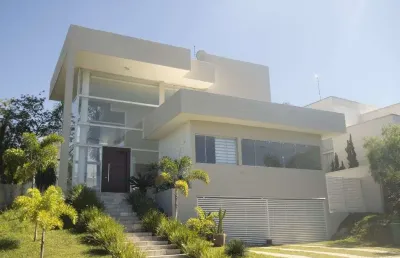 Sobrado de 404 m² com 03 suítes à venda por r$ 4.400.000 no alphaville flamboyant residencial araguaia - goiânia