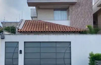 Sobrado de 220 m² com 04 quartos à venda por r$ 695.000 no vila joão vaz - goiânia