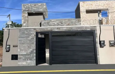 Casa de 154 m² com 03 suítes à venda por r$ 840.000 no jardim atlântico - goiânia
