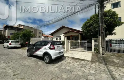 Pousada_hotel com 4 quartos  à venda, 215.00 m2 por r$960000.00  - ingleses do rio vermelho - florianopolis/sc