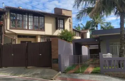 Pousada_hotel com 14 quartos  à venda, 280.00 m2 por r$2000000.00  - canasvieiras - florianopolis/sc