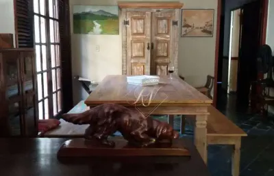 Maravilhosa casa em condomínio fechado na cidade de guarujá!!!
