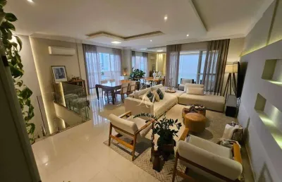 Vista mar, andar alto, alto padrão, fino acabamento, 4 dormitórios, piscina e churrasqueira privativa!!!