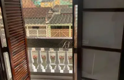 Aceita permuta em apartamento em santos!!! sobrado em mongaguá à 2 quadras da praia!!!