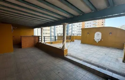 Sobrado maravilhoso, em ótima localização a 30 metros da praia na ponta da praia!!!!