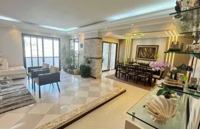 Maravilhoso apartamento amplo na quadra praia, no bairro do embaré!!!