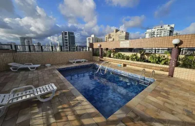 Maravilhoso apartamento, arejado, iluminado, em ótima localização na quadra da praia no bairro da aparecida !!!