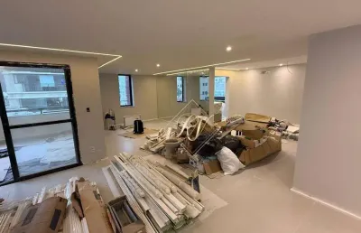 Excelente apartamento, amplo e arejado, de frente, fino acabamento, super bem localizado no bairro do boqueirão!!!