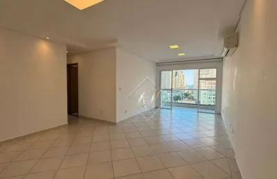 Maravilhoso apartamento, vista livre, à 2 quadras da praia, com lazer completo em santos!!!