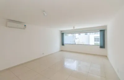 Excelente sobrado comercial - amplo - localização privilegiada