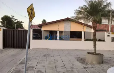 Casa com 3 quartos à venda no estradinha, paranaguá  por r$ 985.000