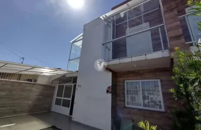 Casa com 2 quartos à venda na Rua João Batista da Cruz Jobim, 59B, Nossa Senhora Medianeira, Santa Maria