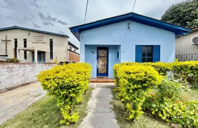 Casa com 2 quartos à venda na Rua das Macieiras, 285, Juscelino Kubitschek, Santa Maria