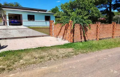 Casa com 2 quartos à venda na Rua Syllas Pauller, 890, Parque Serrano, Itaara