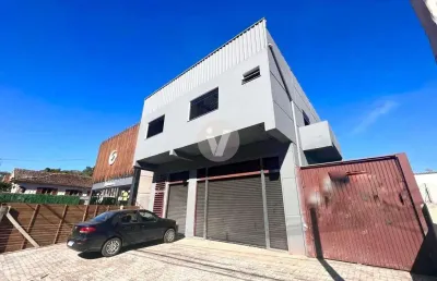 Excelente loja comercial com estacionamento - próxima ao fórum.