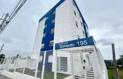Apartamento de 2 dormitórios e com vaga de garagem.