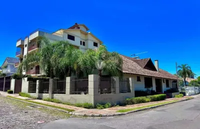 Lindíssima casa alto padrão no bairro nossa senhora de lourdes, vendida de porte