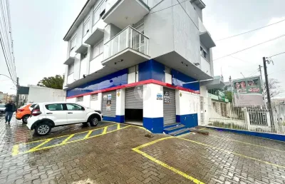Loja para locação esquina silva jardim com a visconde de pelotas.