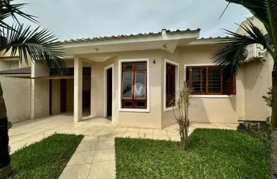 Casa com 3 quartos à venda na Rua dos Salsos, 4, Pinheiro Machado, Santa Maria