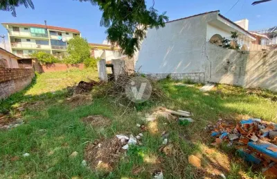 Terreno à venda na Rua Antônio Botega, 10, São José, Santa Maria
