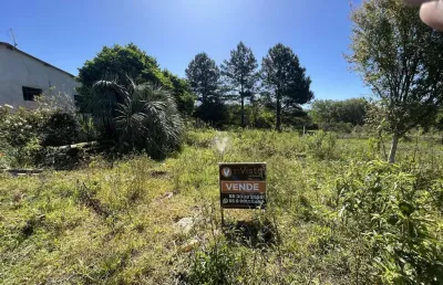 Terreno à venda na Rua Aroeira-Vermelha, 617, Diácono João Luiz Pozzobon, Santa Maria