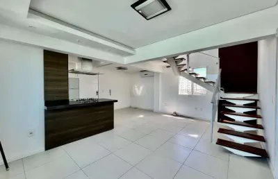 Cobertura com 3 quartos para alugar na Rua Barão do Triunfo, 1494, Nossa Senhora de Fátima, Santa Maria