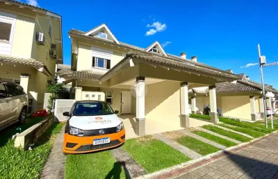 Casa em condomínio fechado com 3 quartos à venda na Estrada Antônio Ignácio de Ávila, 450, São José, Santa Maria