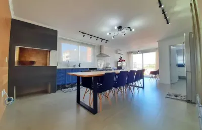 Casa com 3 quartos à venda na Rua Professor Heitor da Graça Fernandes, 344, Camobi, Santa Maria
