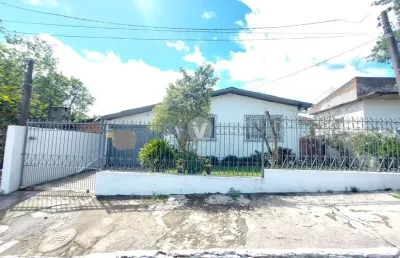 Casa com 3 dromtitórios no bairro juscelino kubtischeck