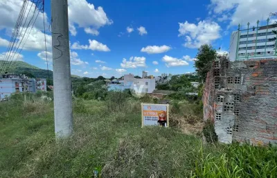 Terreno à venda na Rua Luiz Tombezi, 48, Nossa Senhora das Dores, Santa Maria