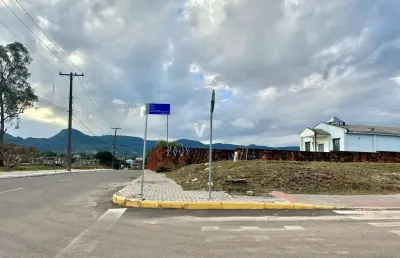 Terreno à venda na Rua Egeu, São José, Santa Maria
