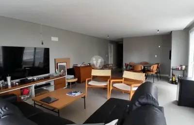 Apartamento lindo 3 suítes e duas vagas e piscina, parte alta de santa maria!