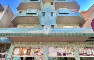 Apartamento com 3 dormitórios, suíte, central de frente!