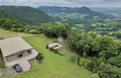 Uma casa à venda em silveira martins ao lado de um mirante, o que esperar exatam