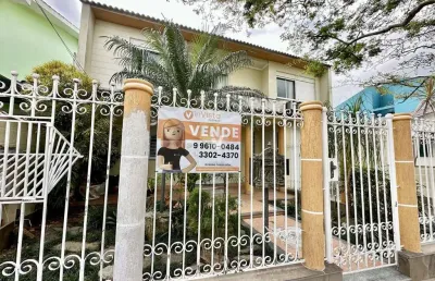 Casa com 3 quartos à venda na Rua Norberto Hoppe, 45, Camobi, Santa Maria
