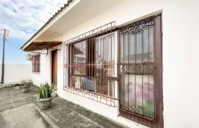 Casa com 3 quartos à venda na Rua Álvares de Azevedo, 180, Nossa Senhora do Rosário, Santa Maria