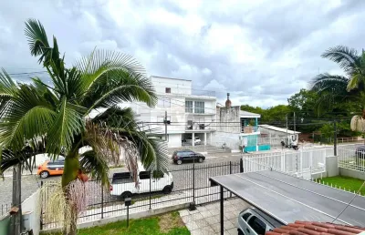 Casa residencial com piscina e energia solar em santa maria.