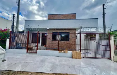 Casa nova colada no centro de santa maria! fase final de obra.