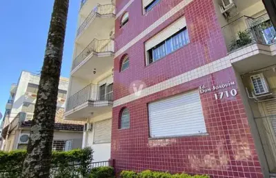 Cobertura de 05 dormitórios e 02 vagas de garagem no bairro fátima!