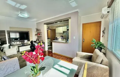 Apartamento bem localizado e amplo com 2 dormitórios mais dependência