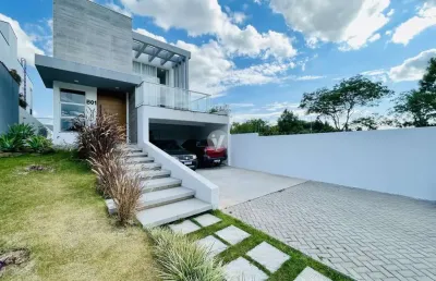 Casa nova com 03 suítes em condomínio fechado no condomínio real park.
